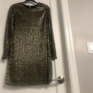 Banana republic gold/black party dress. Size 2. Excellent condition.